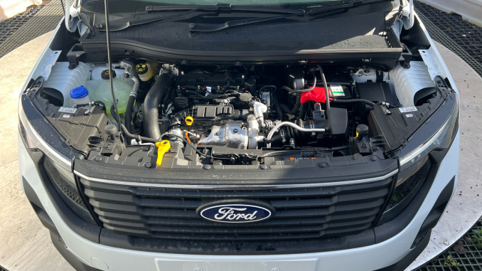 Ford Transit Courier Diesel 1.5 EcoBlue Limited Van - Image 8